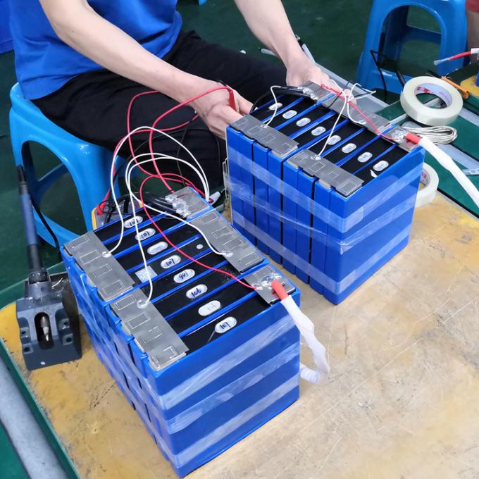 دورة عميقة من الألومنيوم LiFePO4 بطارية ليثيوم LFP LiFePO4 100ah خلايا بطارية موشورية 3